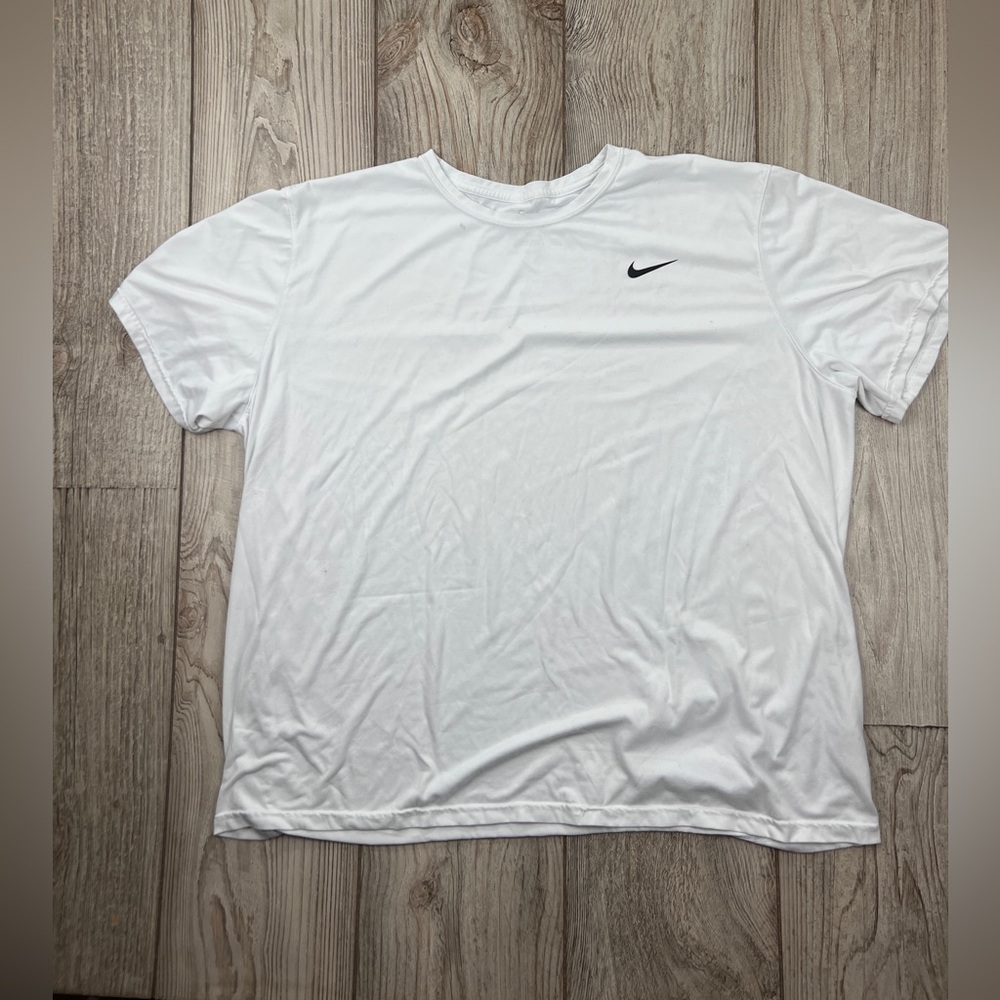 Nike Dri-FIT T-Shirt Lot 3XL – 2 White Tees Lightweight Athletic